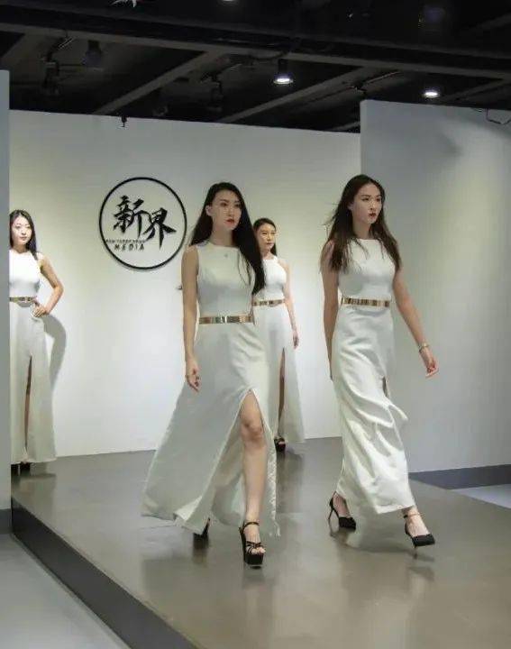 第六屆新界杯VK國(guó)際模特大賽暨“穿越空與時(shí)”復(fù)古主題秀禮儀服務(wù)指南